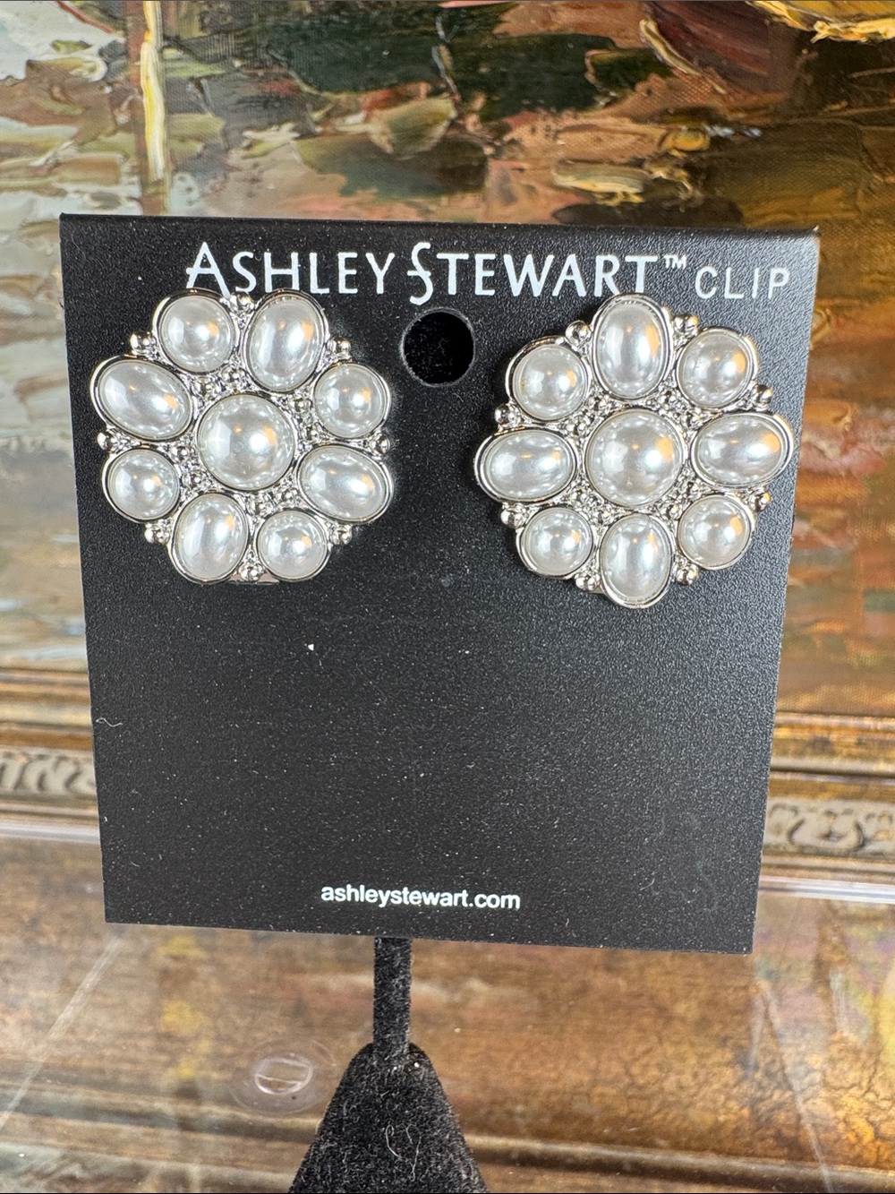 0696-Ashley Stewart Silver Floral Pearl Cluster Clip-Ons